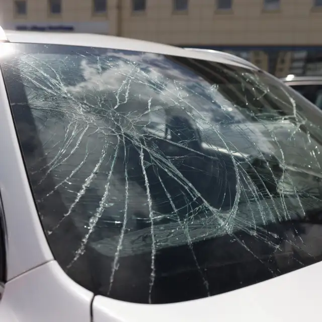 Causes_of-Windshield-Damage